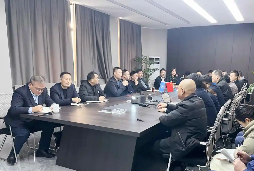 新余銀龍水務(wù)設(shè)備有限公司組織學習中國水務(wù)集團段傳良主席重